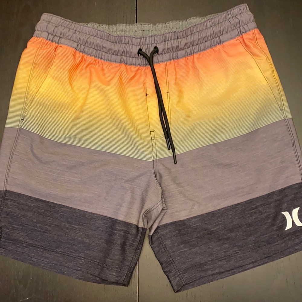 Hurley men’s swim.trunks